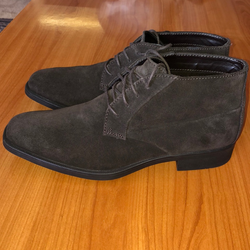 Calvin Klein Suede Chukka Boots